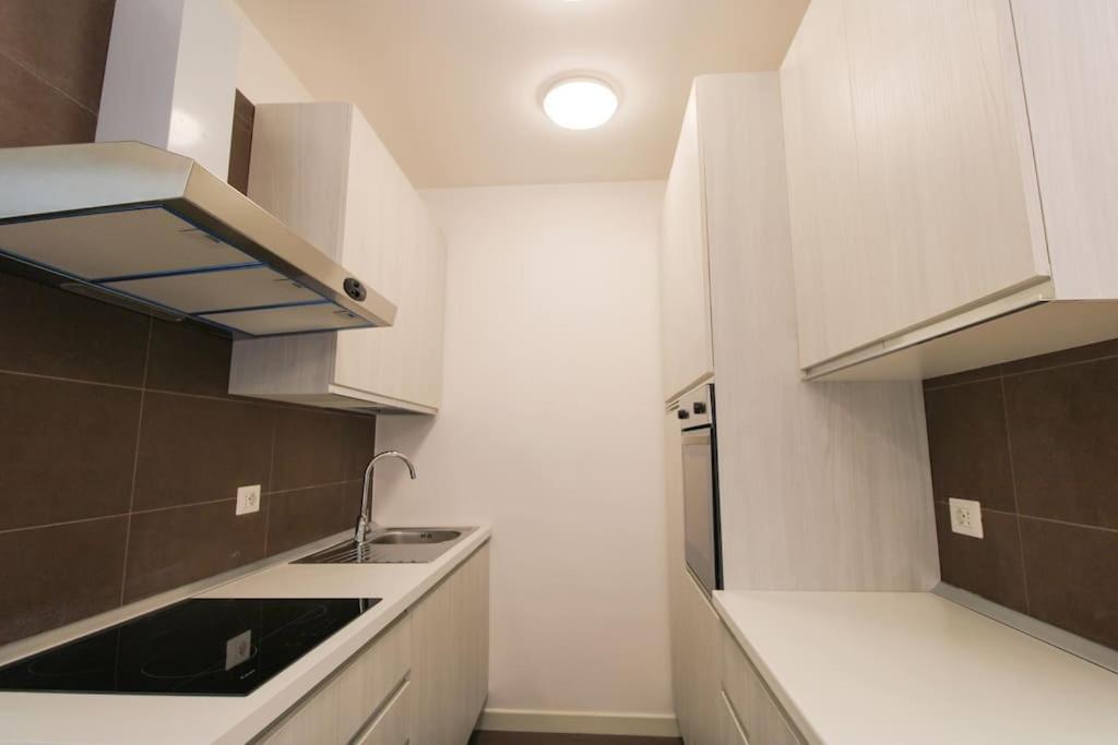 Delicious 2 Bed Room Apartment And Garden By Yh Roma Eksteriør bilde
