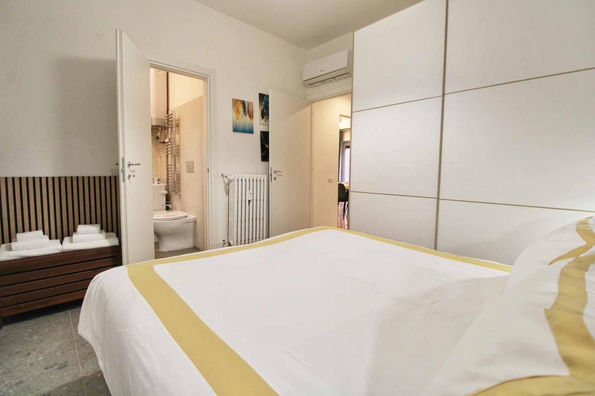 Delicious 2 Bed Room Apartment And Garden By Yh Roma Eksteriør bilde